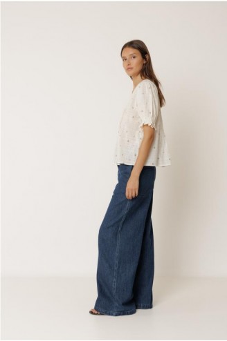 INDI COLD BLUSA ADORNO... 2