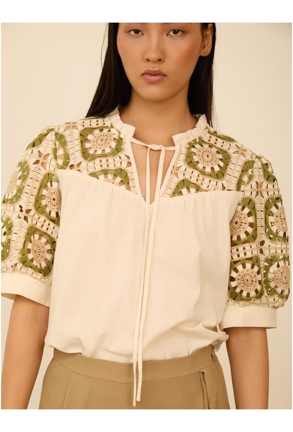 Blusa crochet Meisie manga corta...