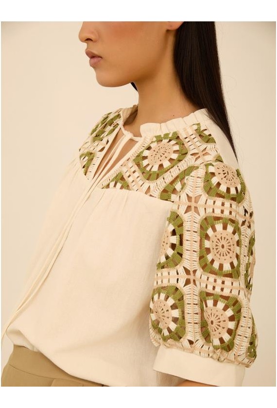 Blusa crochet Meisie manga corta...