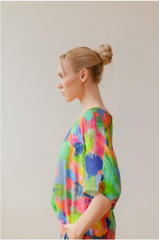 Blusa estampado manchas... 2