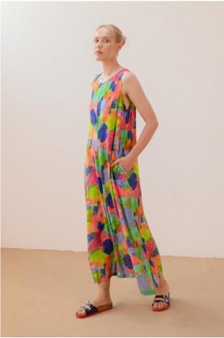 Vestido largo manchas...