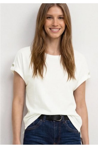 Camiseta adorno boton... 2