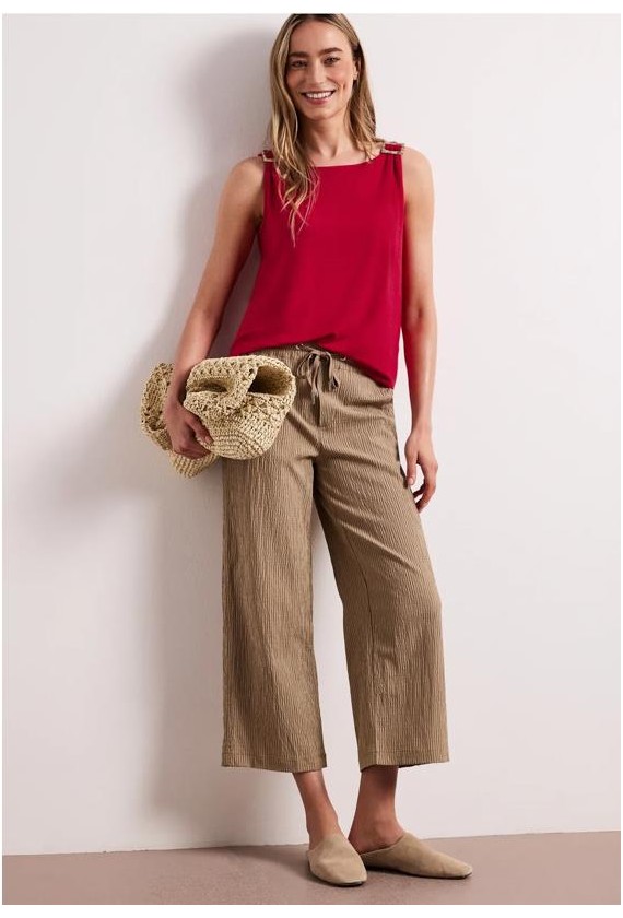 Top basico adorno hebilla Street One...